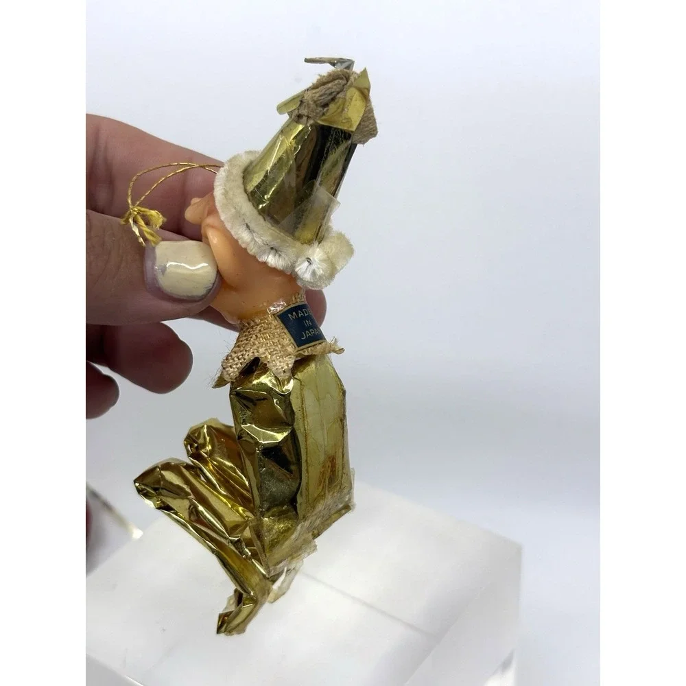 VINTAGE DELTA JAPAN GOLD PIXIE ELF KNEE HUGGER CHRISTMAS ORNAMENT BIG NOSE W TAG